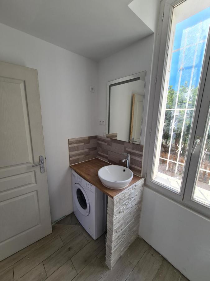 Appartement 60M2 Rdc Avec Jardin Saint-Genis-des-Fontaines Exterior photo