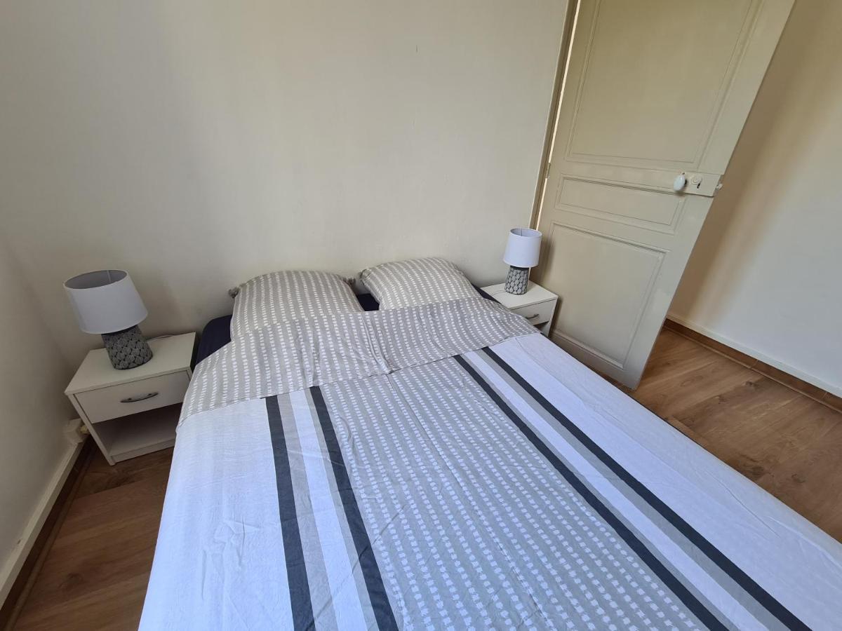 Appartement 60M2 Rdc Avec Jardin Saint-Genis-des-Fontaines Exterior photo